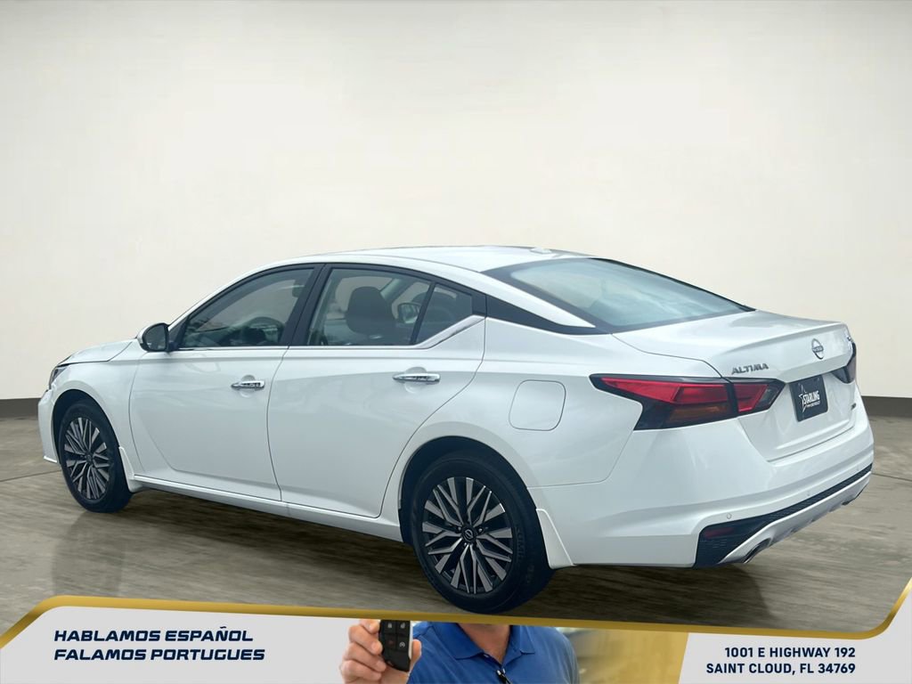 Used 2025 Nissan Altima 2.5 SV w/ SV Premium Package image 4