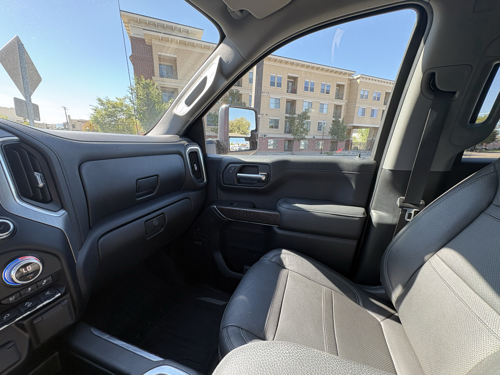 Used 2020 GMC Sierra 1500 Denali w/ Denali Ultimate Package AWD/4WD image 33
