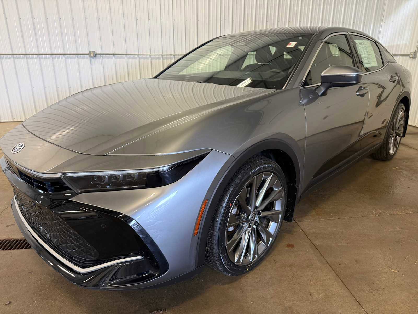 Used 2024 Toyota Crown Limited w/ Advanced Technology Package AWD/4WD image 6