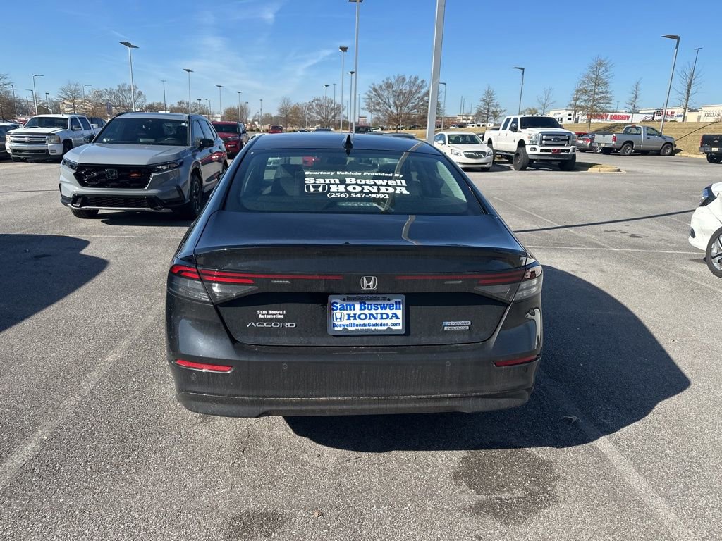 Used 2025 Honda Accord Touring image 7
