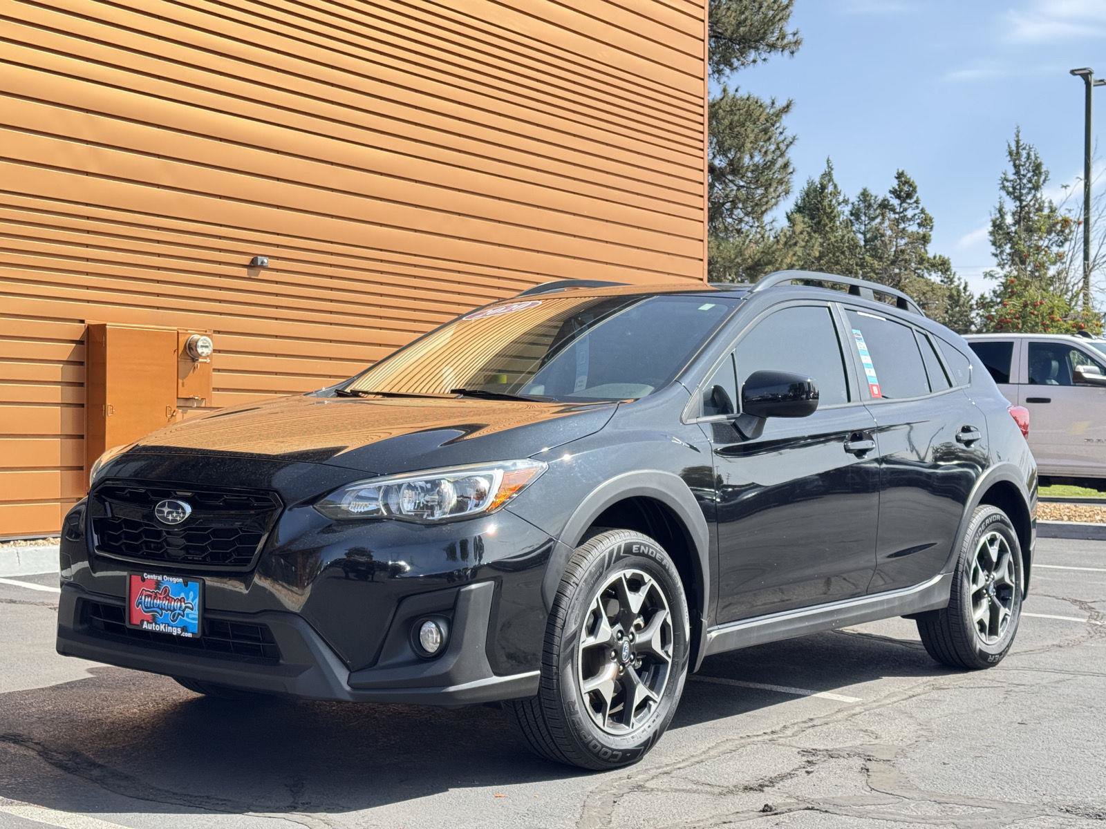 Used 2020 Subaru Crosstrek 2.0i Premium w/ Moonroof Package 1 AWD/4WD image 1