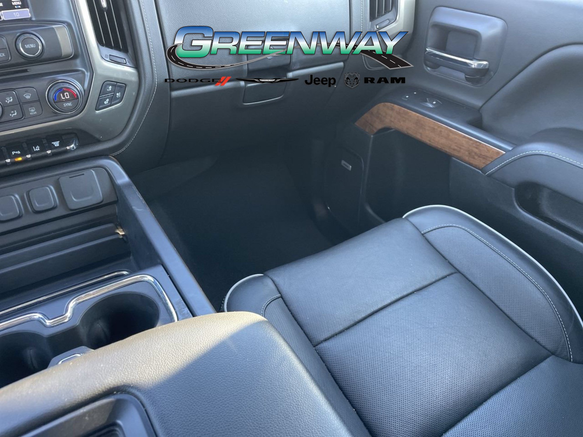 Used 2019 Chevrolet Silverado 2500 High Country w/ Duramax Plus Package AWD/4WD image 16