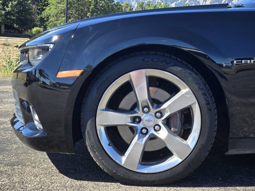 Used 2015 Chevrolet Camaro SS w/ RS Package RWD image 6