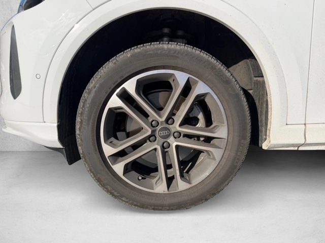 Used 2025 Audi Q5 Premium w/ Convenience Package AWD/4WD image 18