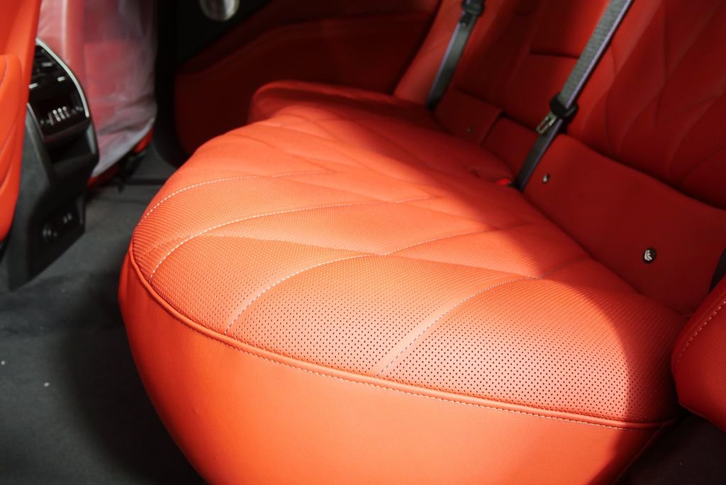 New 2026 BMW XM Label Red image 16