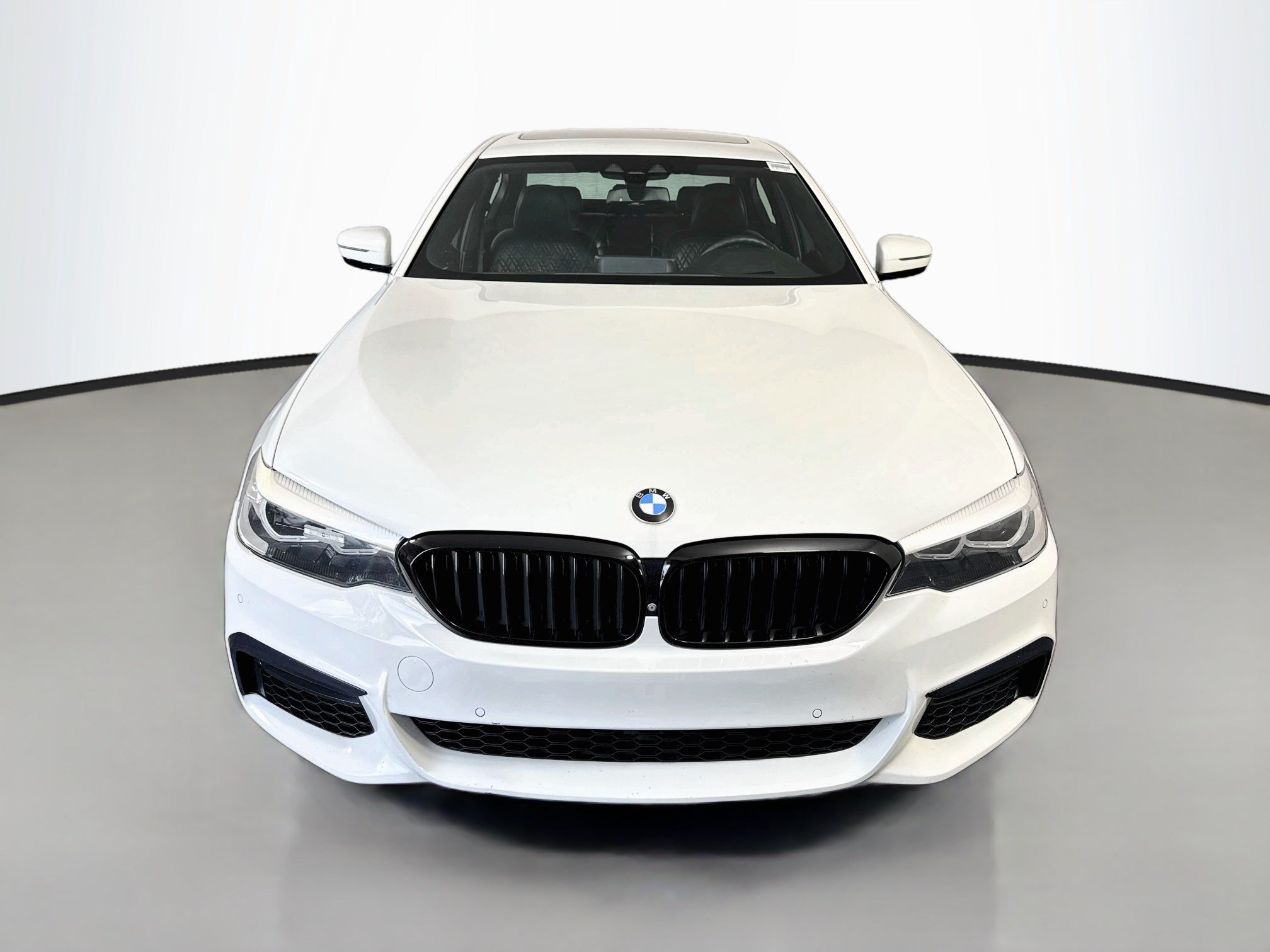 Used 2019 BMW 540i w/ M Sport Package RWD image 2