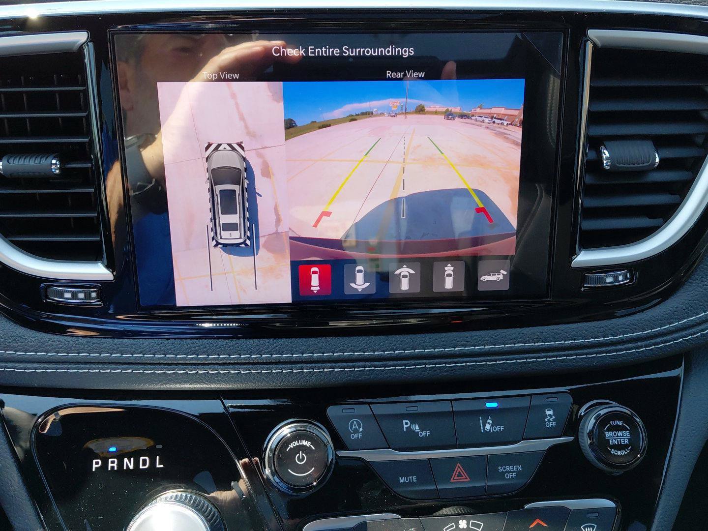 New 2026 Chrysler Pacifica Select AWD/4WD image 42