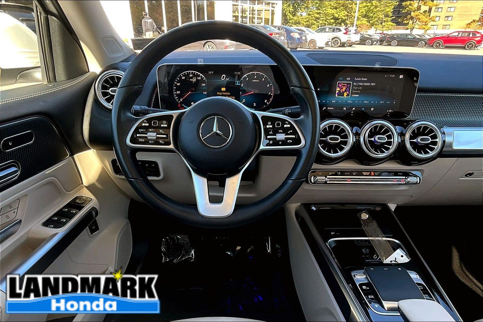 Used 2020 Mercedes-Benz GLB 250 4MATIC image 5