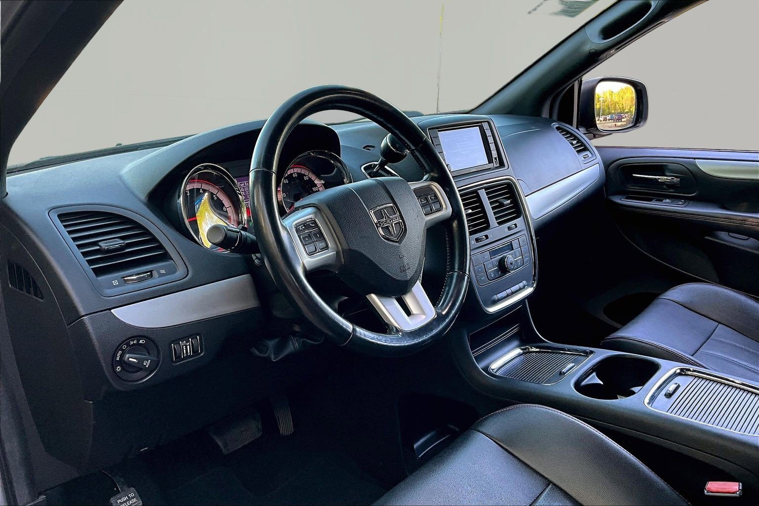 Used 2019 Dodge Grand Caravan GT image 15
