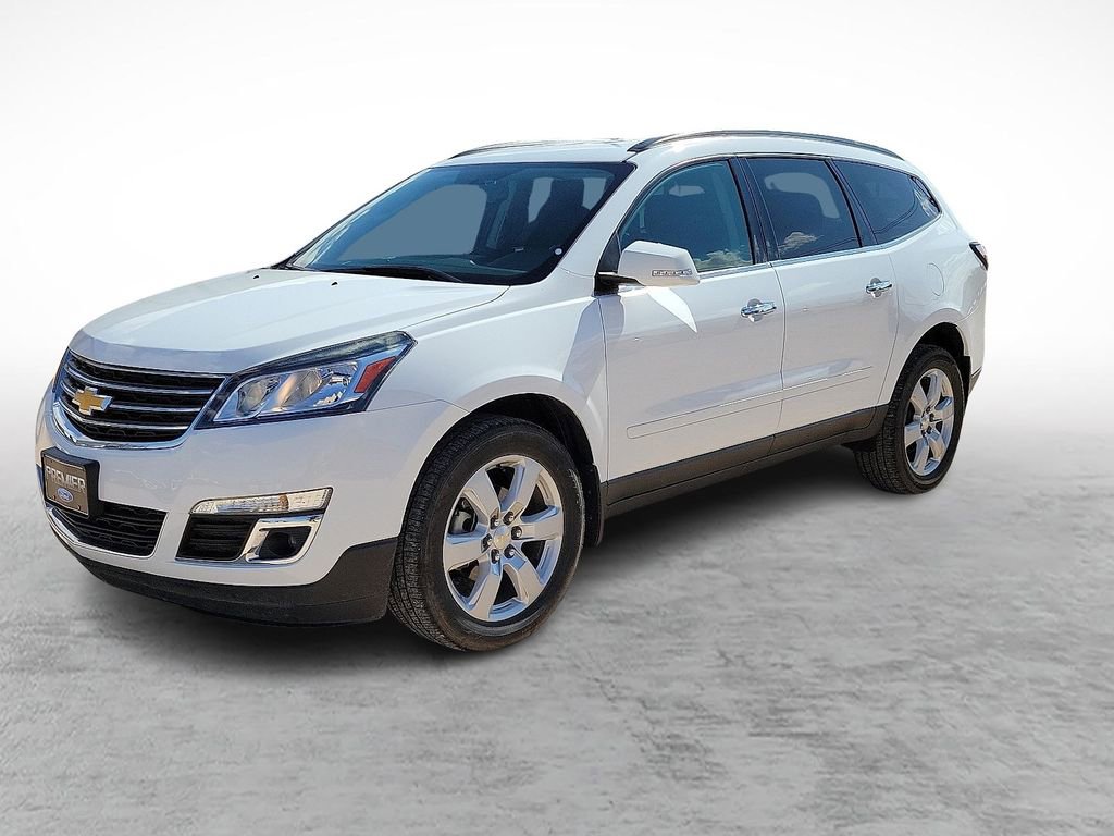 Used 2017 Chevrolet Traverse LT w/ Style and Technology Package FWD image 5