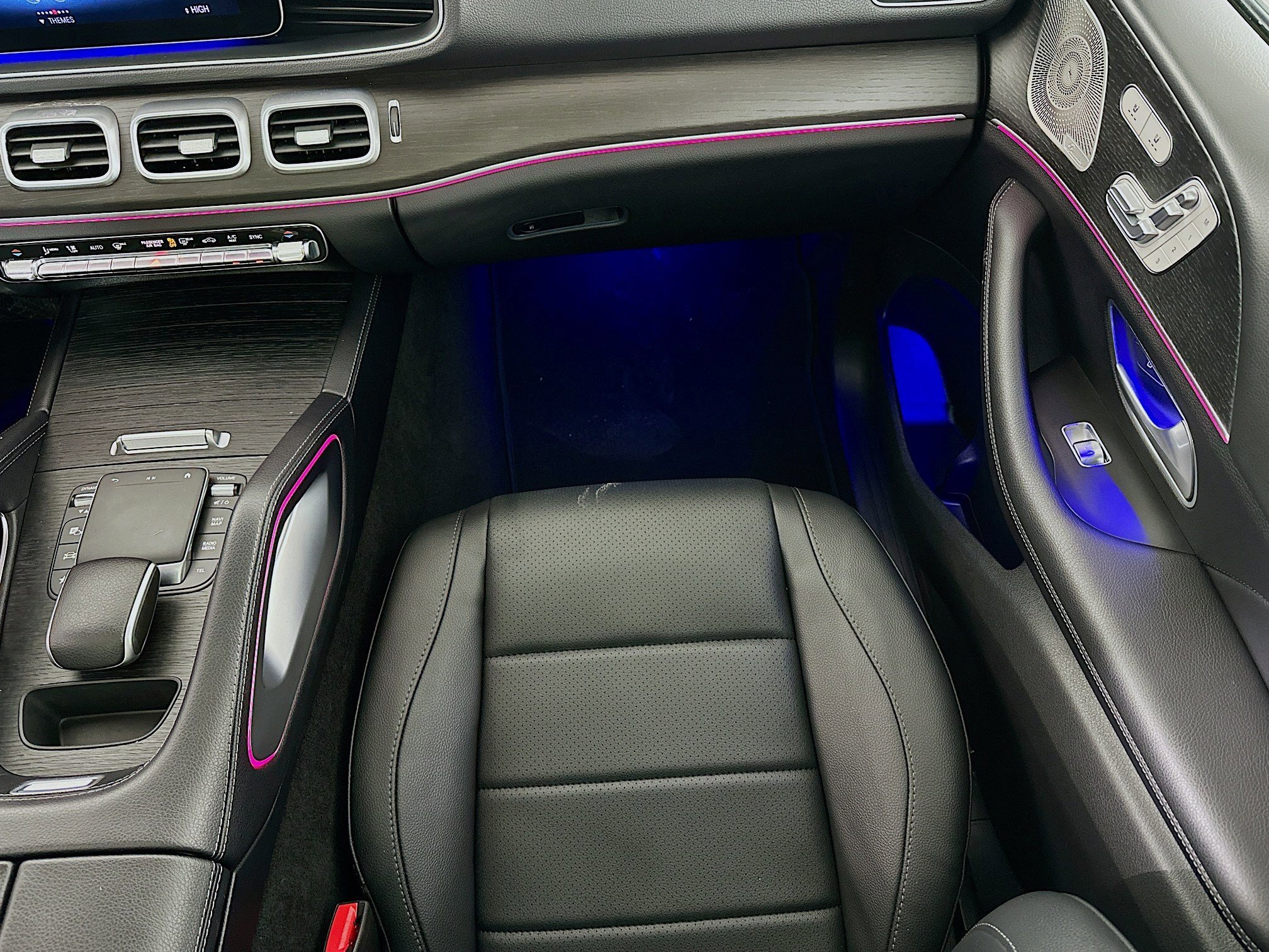 Used 2023 Mercedes-Benz GLE 450 4MATIC w/ AMG Line Exterior image 22