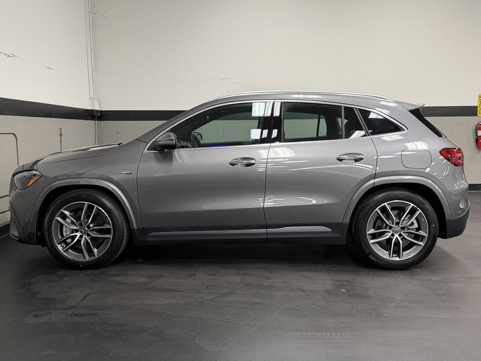 Used 2025 Mercedes-Benz GLA 35 AMG 4MATIC image 9