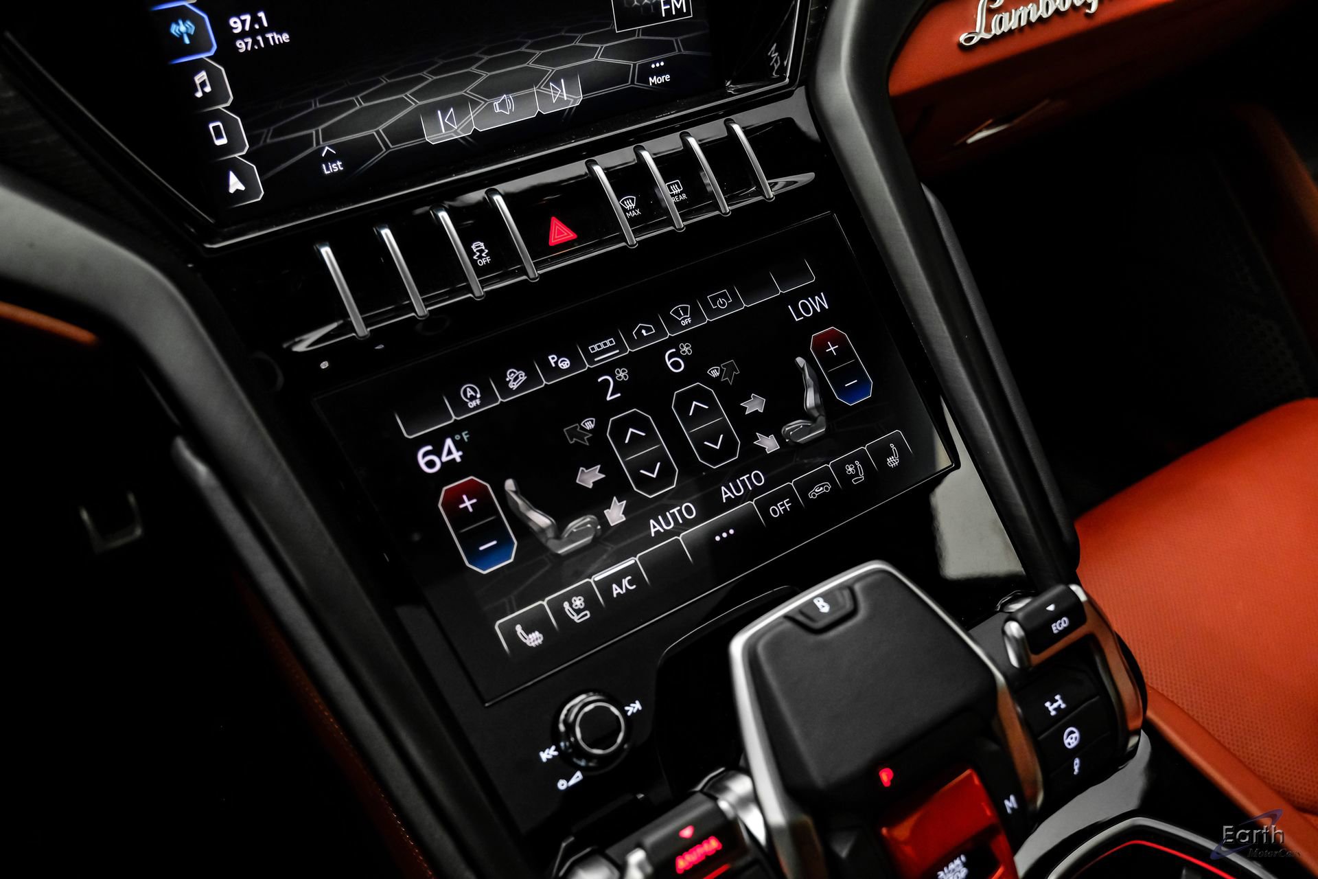 Used 2022 Lamborghini Urus AWD/4WD image 69