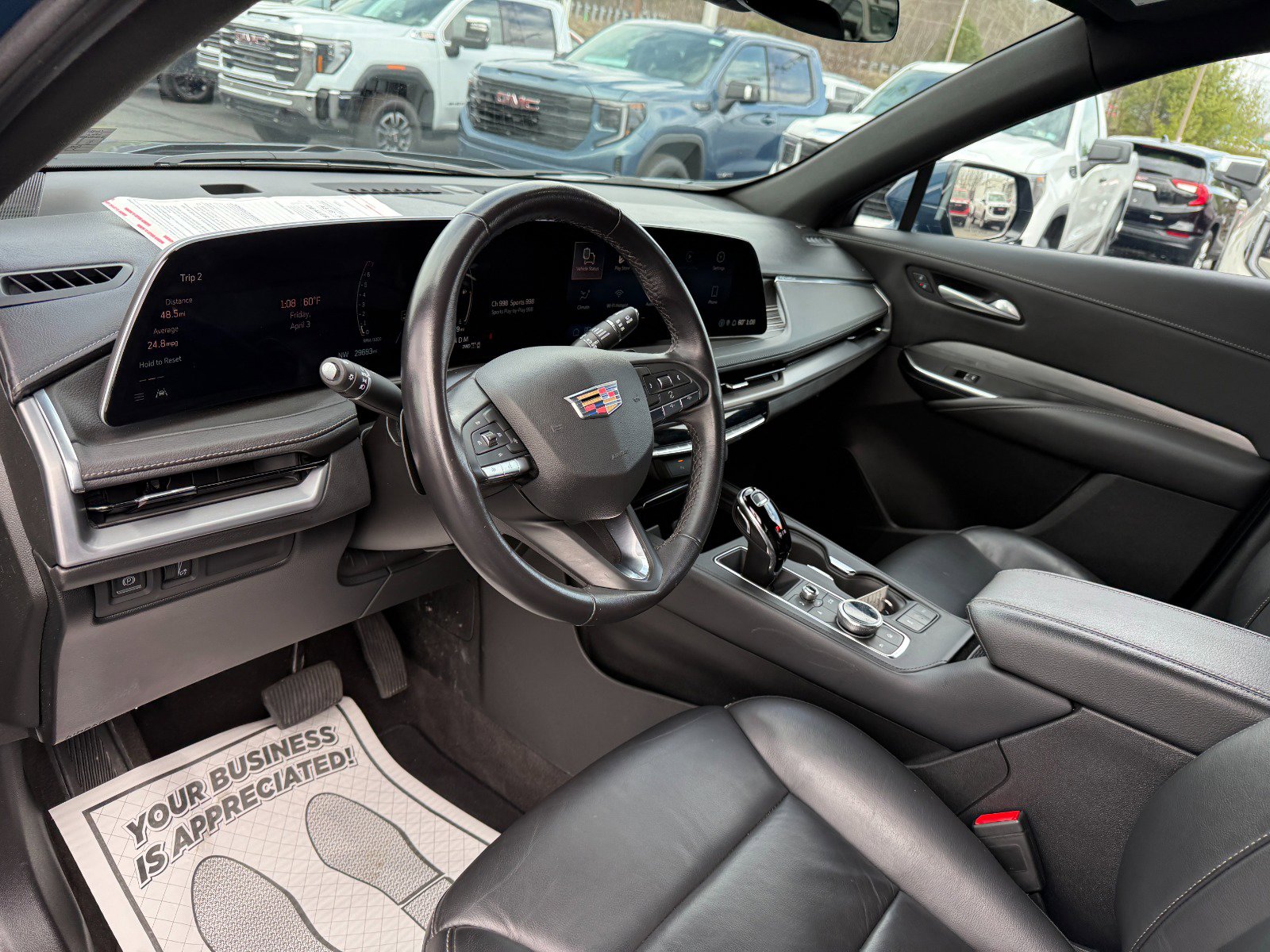 Used 2024 Cadillac XT4 Premium Luxury image 13