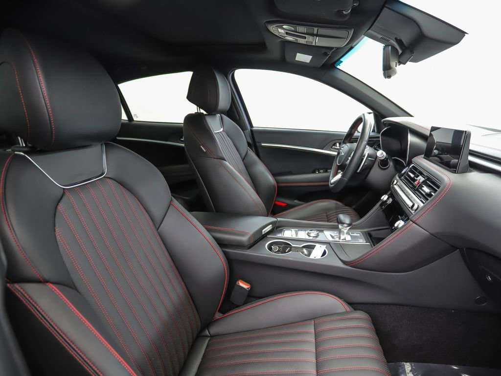 Used 2025 Genesis G70 3.3T Advanced image 30