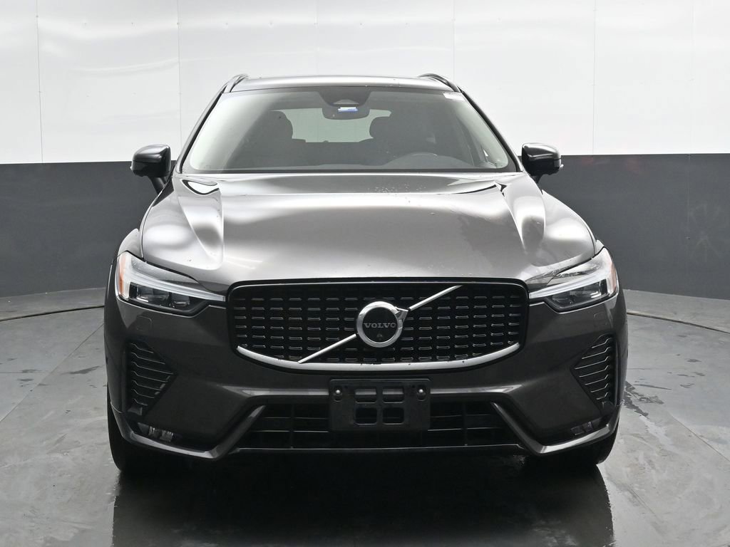 Certified 2023 Volvo XC60 B5 Plus w/ Climate Package AWD/4WD image 5