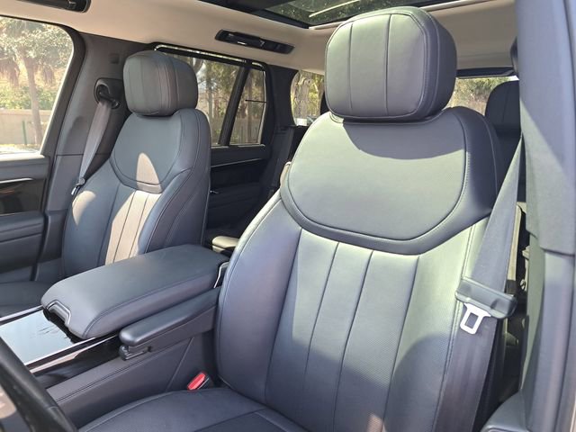 Used 2023 Land Rover Range Rover SE image 19