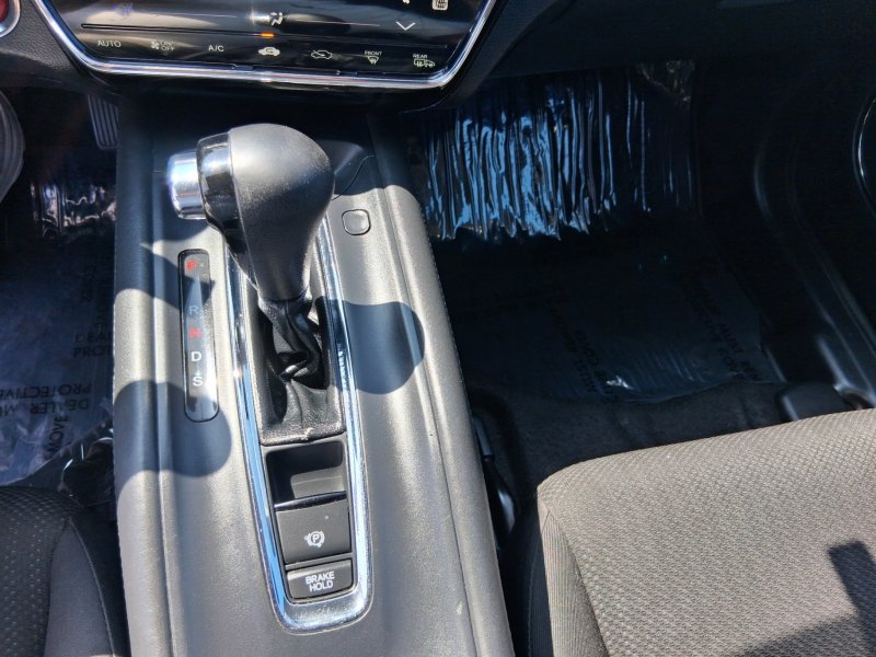 Used 2017 Honda HR-V EX image 18