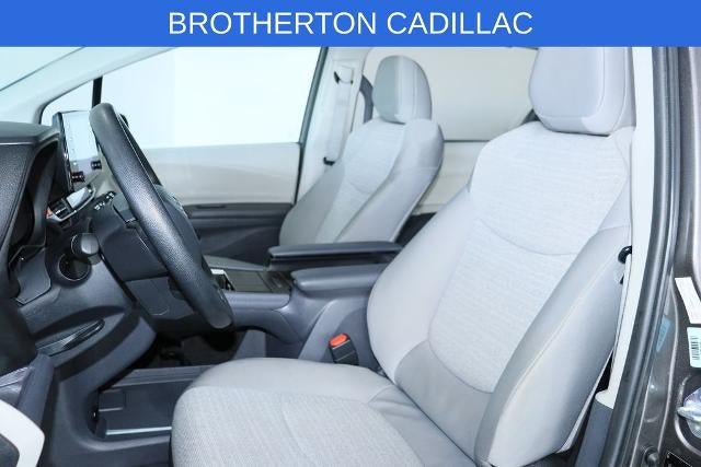 Used 2024 Toyota Sienna LE AWD/4WD image 20