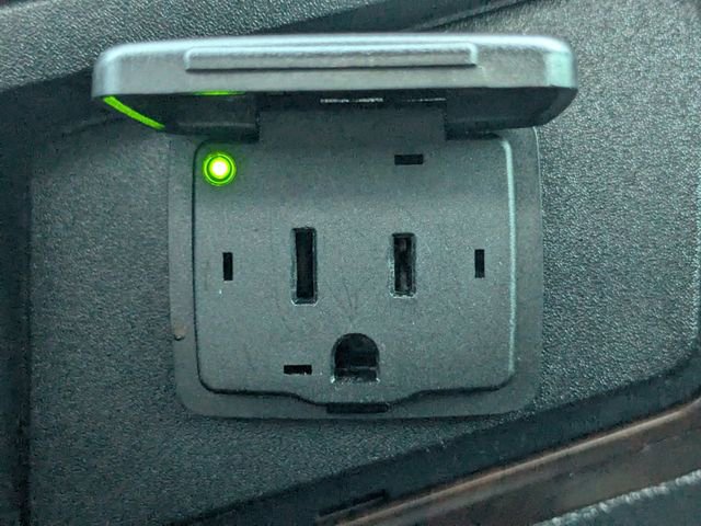 Used 2016 Ford F250 Lariat w/ Lariat Interior Package AWD/4WD image 23