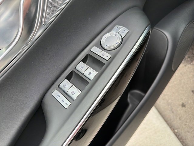 Used 2025 Genesis GV70 2.5T image 21