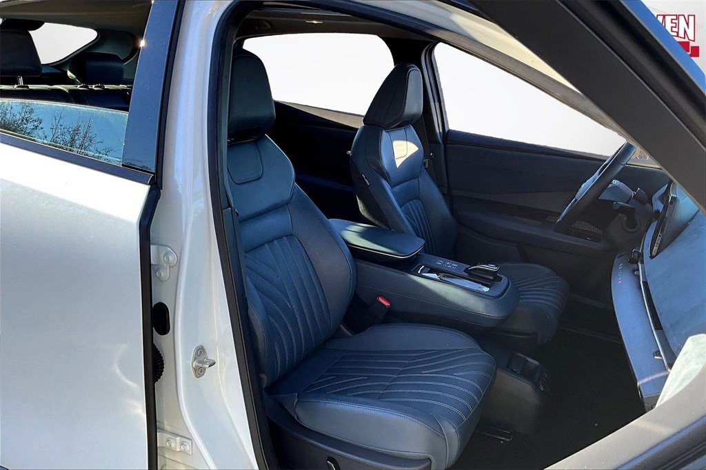 Used 2023 Nissan Ariya image 26