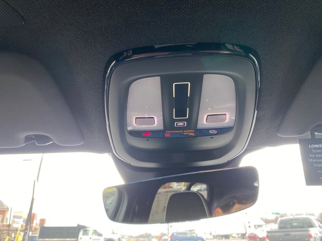 New 2024 Volvo XC40 Recharge Ultimate w/ Protection Package Premier image 25