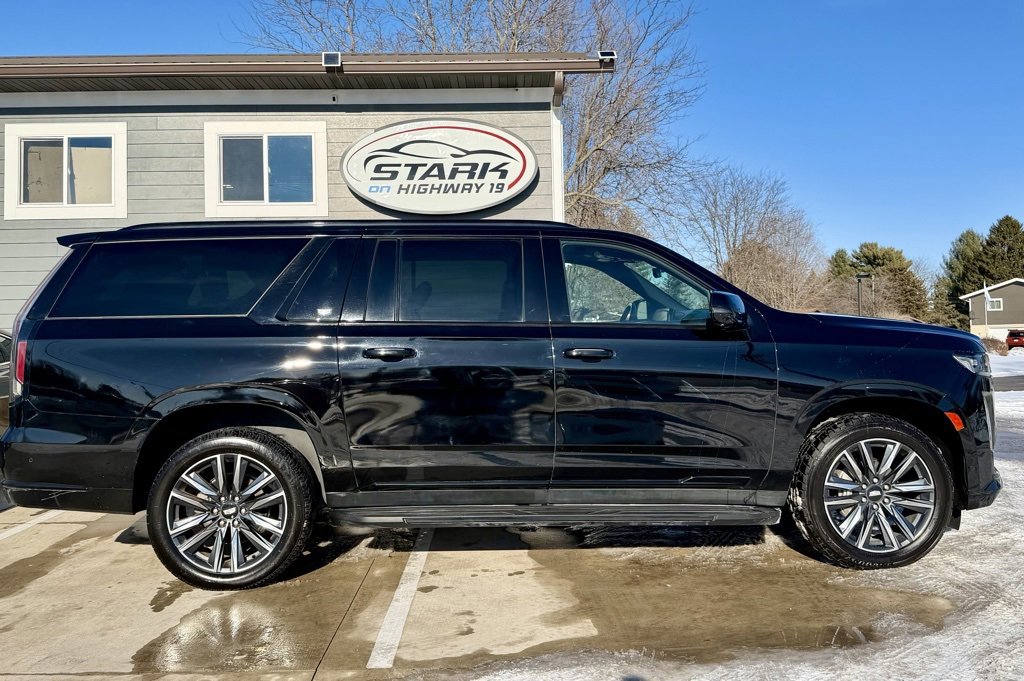 Used 2023 Cadillac Escalade ESV Sport image 1