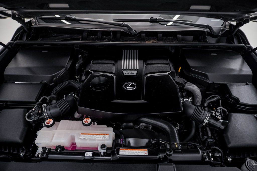 Used 2024 Lexus LX 600 F Sport image 32