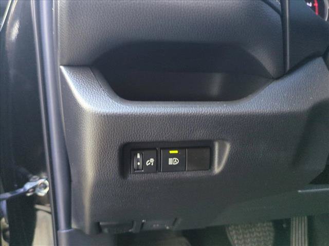 Used 2022 Toyota RAV4 LE FWD image 13