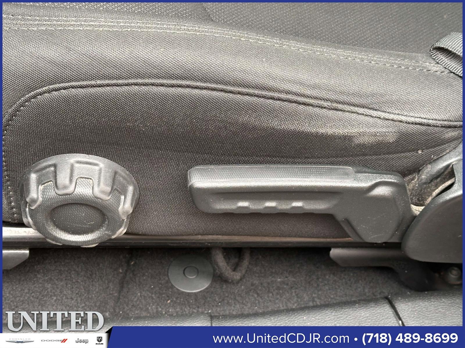 Used 2019 Jeep Wrangler Unlimited Sport S image 15