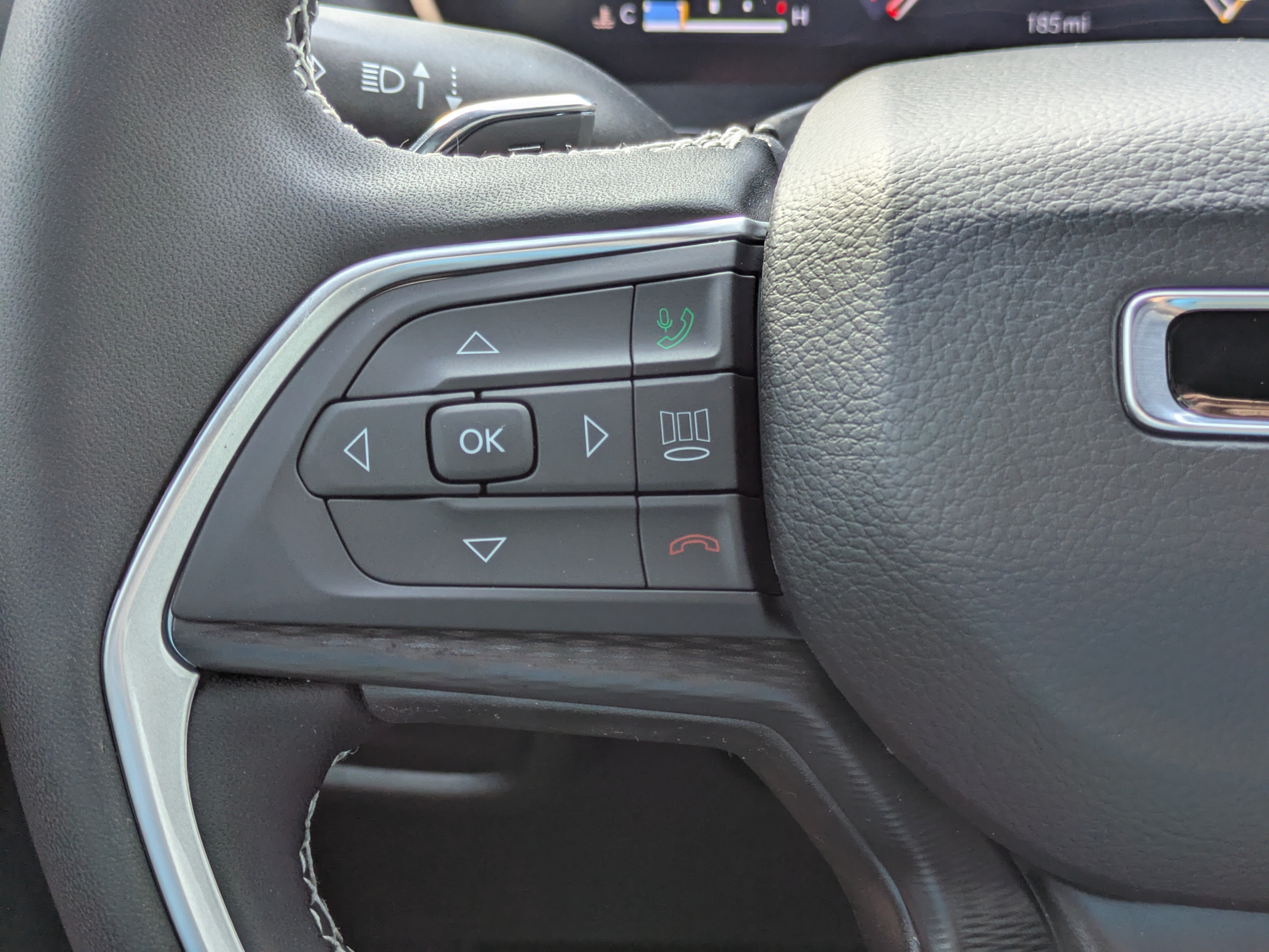 New 2026 Jeep Grand Cherokee Laredo RWD image 18