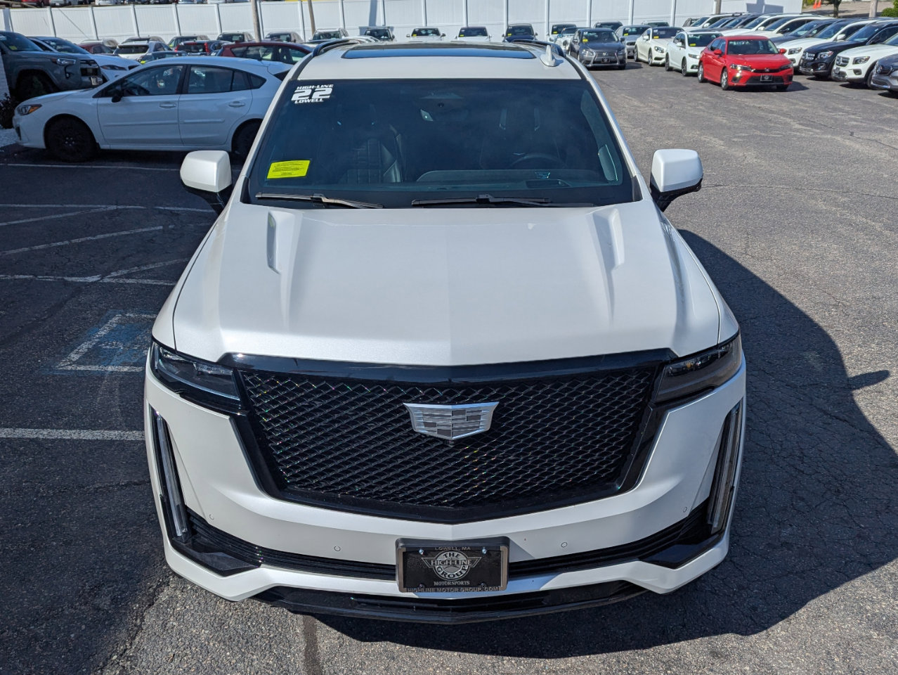 Used 2022 Cadillac Escalade ESV Sport Platinum AWD/4WD image 3