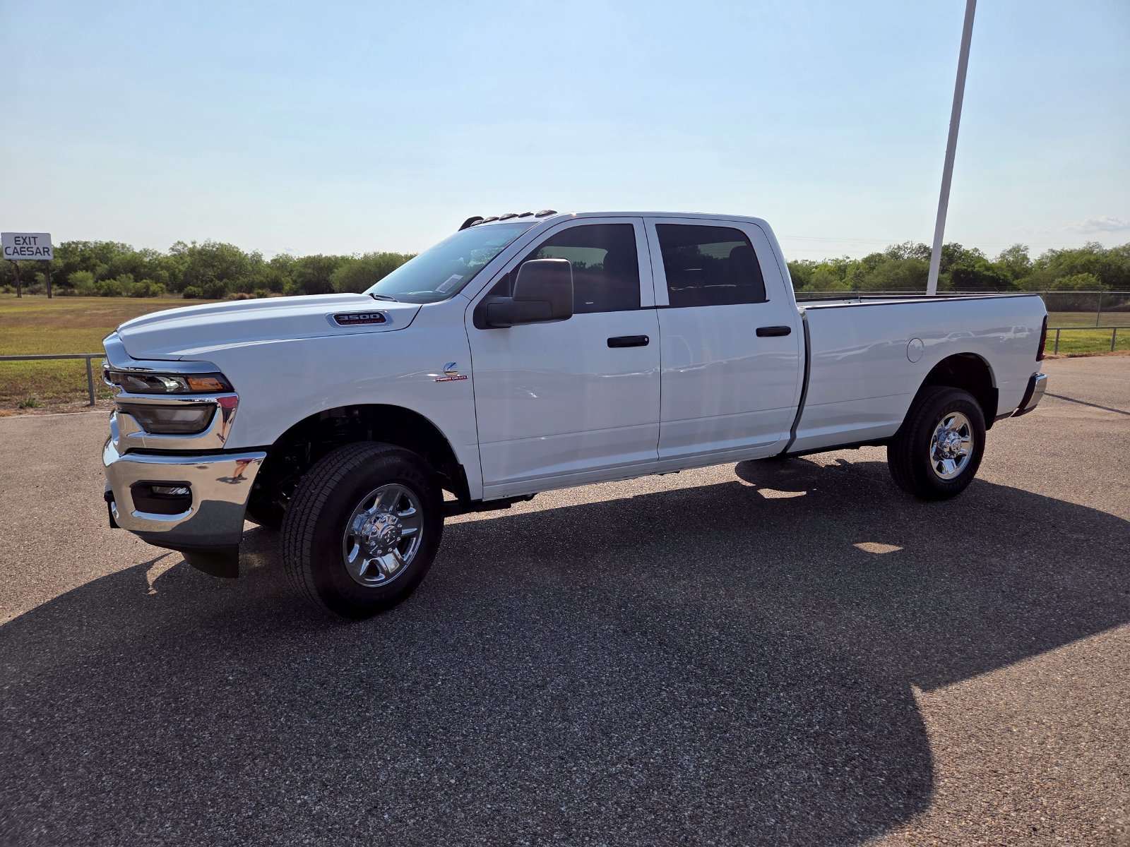 New 2026 RAM 3500 Tradesman w/ Chrome Appearance Group A AWD/4WD image 3