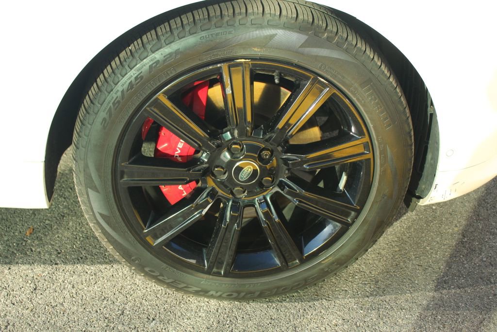 Used 2022 Land Rover Range Rover Sport HST image 9