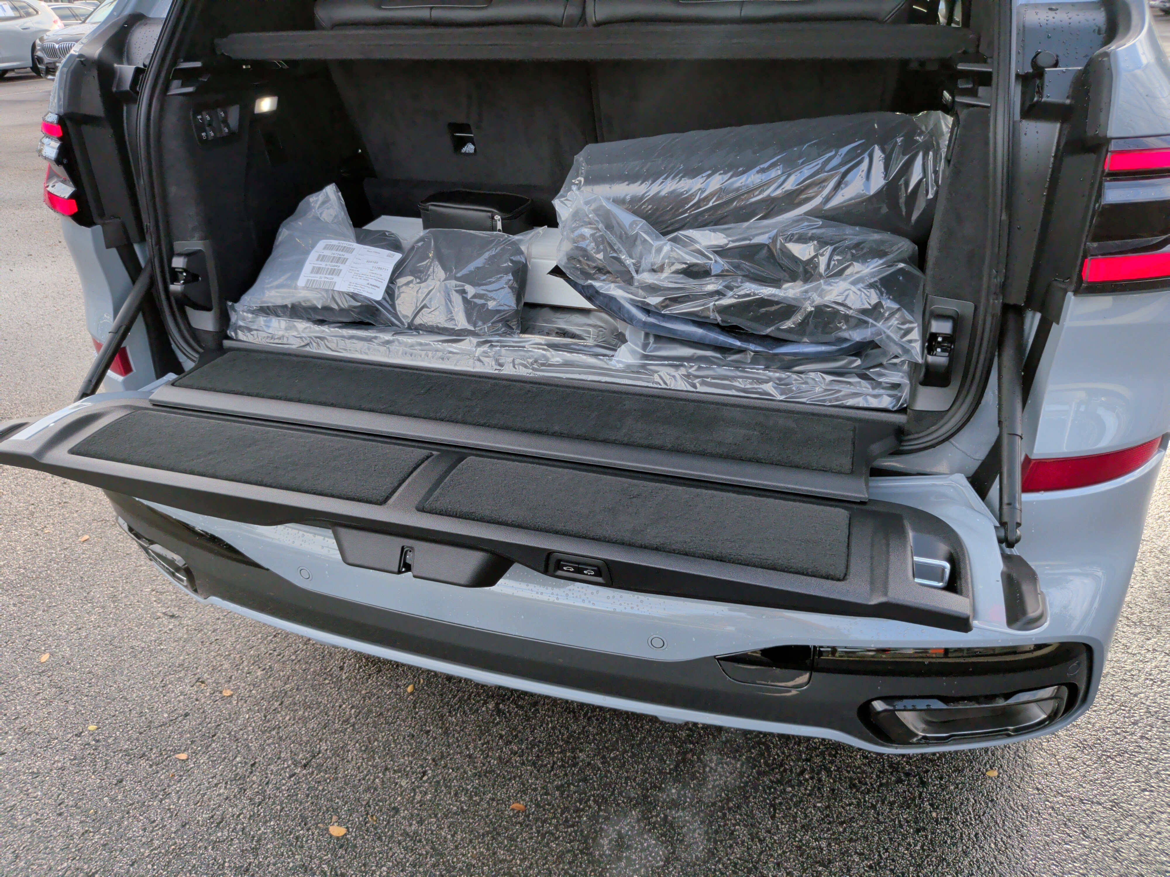 Certified 2026 BMW X7 xDrive40i w/ Executive Package image 39