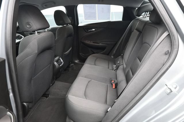 Used 2025 Chevrolet Malibu LT FWD image 9