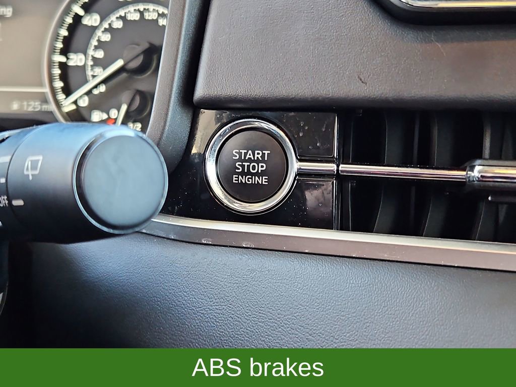 Used 2024 Mitsubishi Outlander SE image 17