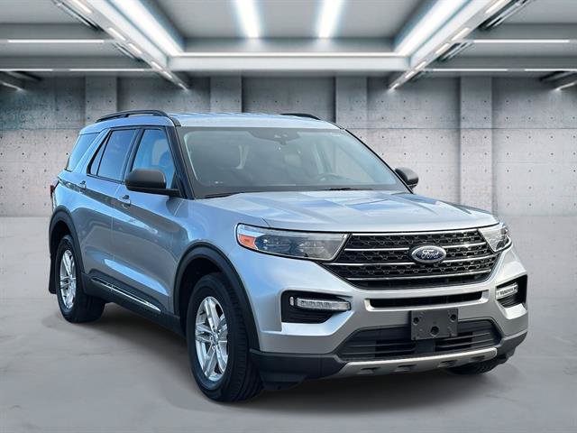 Used 2022 Ford Explorer XLT w/ Equipment Group 202A AWD/4WD image 23