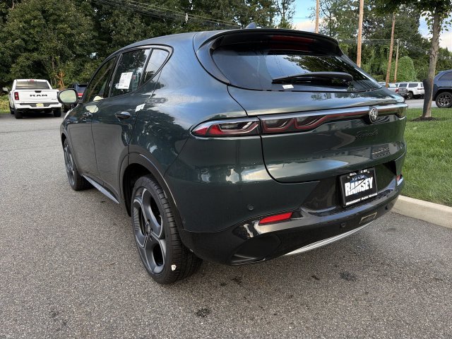 New 2026 Alfa Romeo Tonale w/ Active Assist Package AWD/4WD image 6