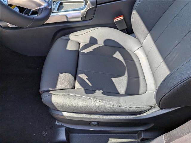 New 2026 Mercedes-Benz GLB 250 4MATIC image 4