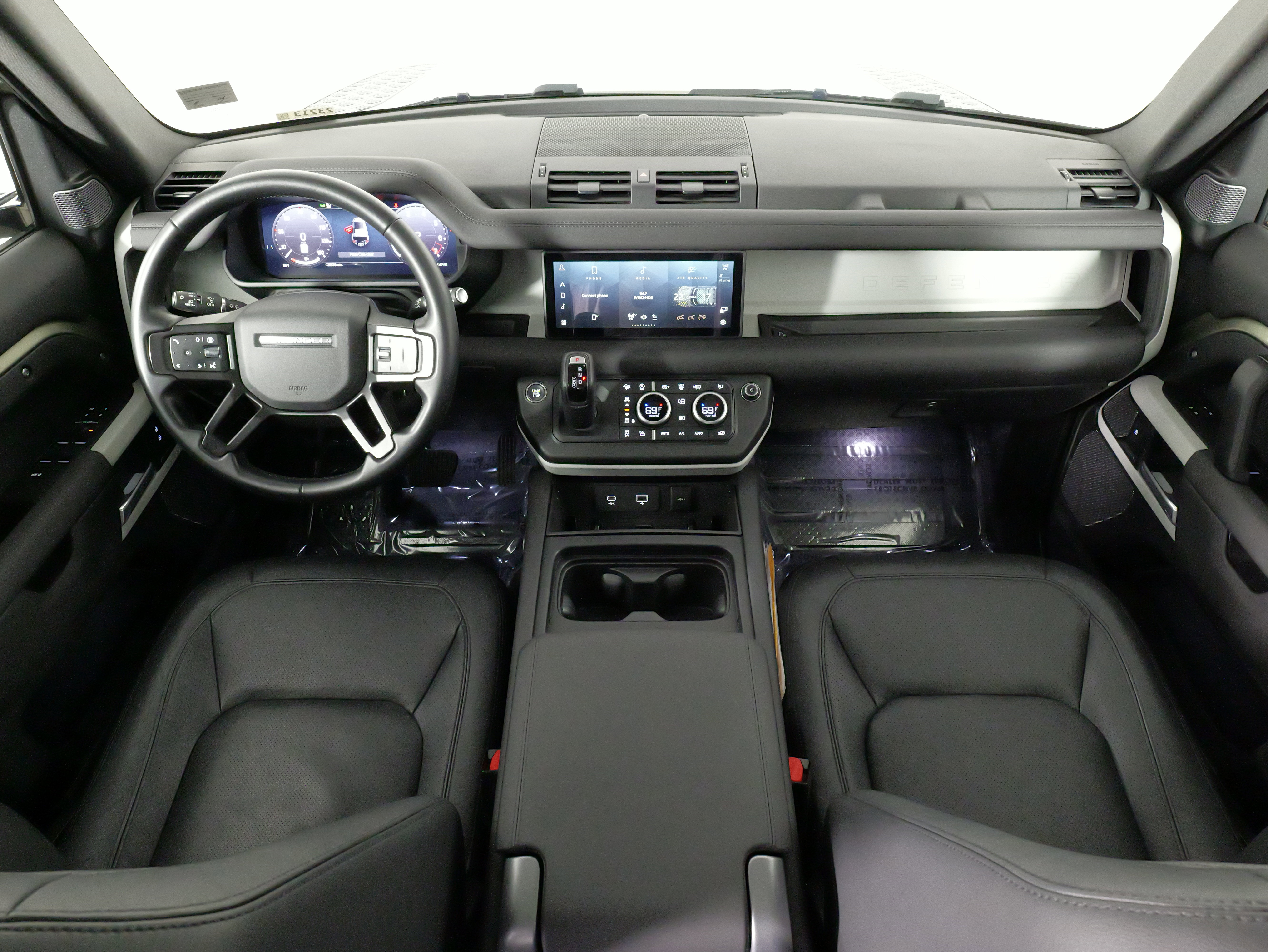 Used 2024 Land Rover Defender 110 S image 38