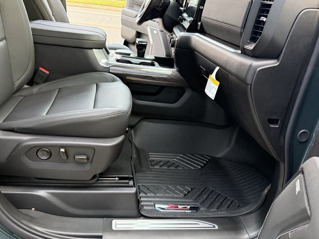 New 2026 Chevrolet Silverado 1500 LTZ w/ Z71 Off-Road Package image 37