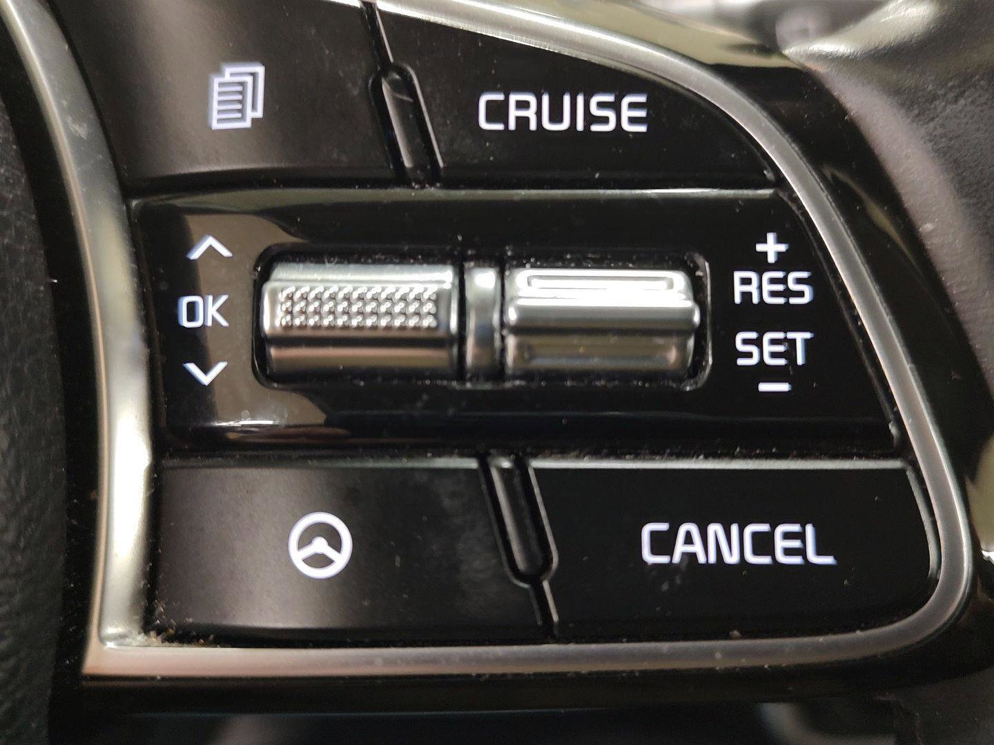 Used 2021 Kia Seltos EX image 14