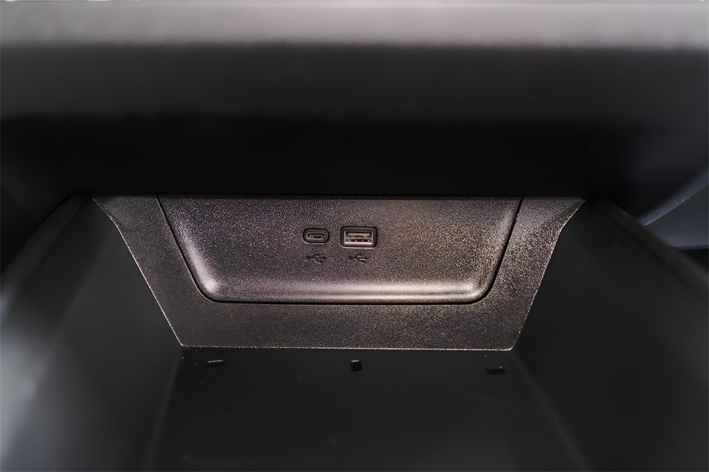 Used 2025 Chevrolet Equinox LT image 19