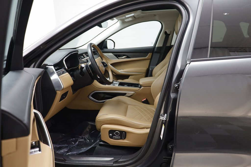 Used 2023 Jaguar F-PACE S image 5