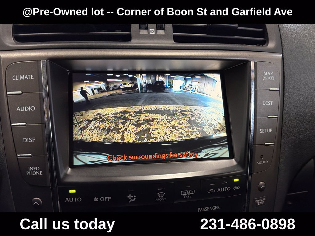 Used 2010 Lexus IS 350C w/ Luxury Pkg RWD image 26