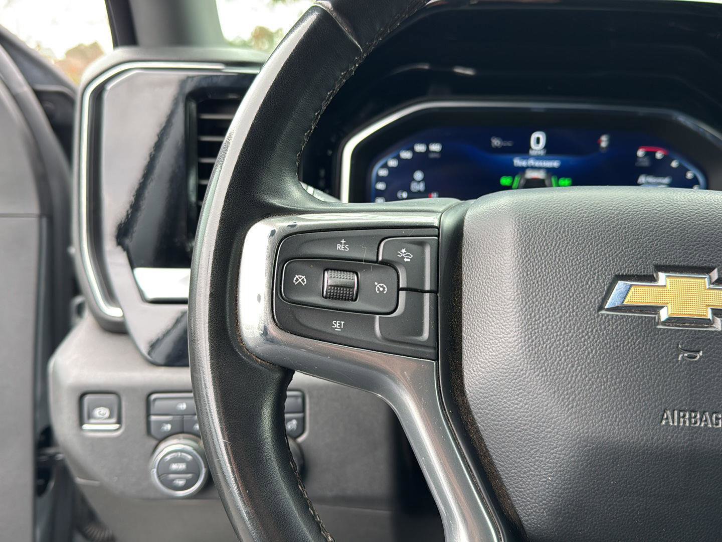 Used 2024 Chevrolet Silverado 2500 LT image 18