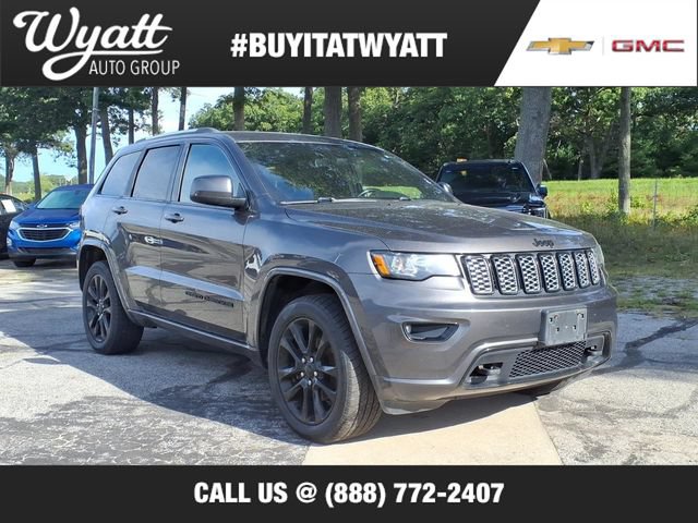 Used 2019 Jeep Grand Cherokee Altitude AWD/4WD image 1