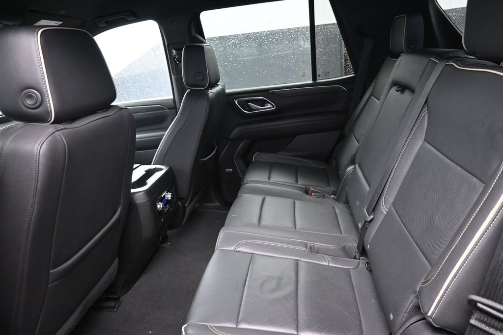 Used 2024 GMC Yukon SLT AWD/4WD image 25